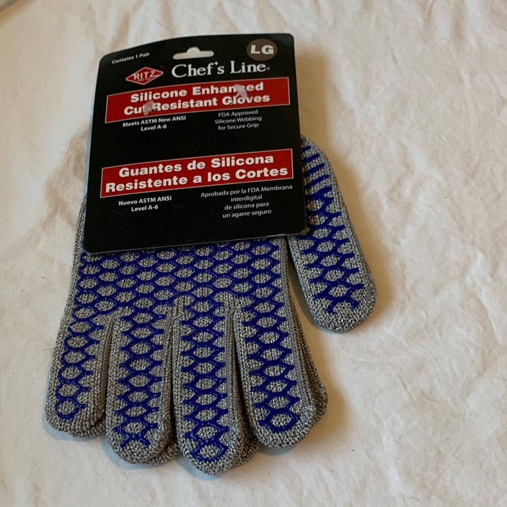 Cut-Resistant Gloves - Blue and Gray
